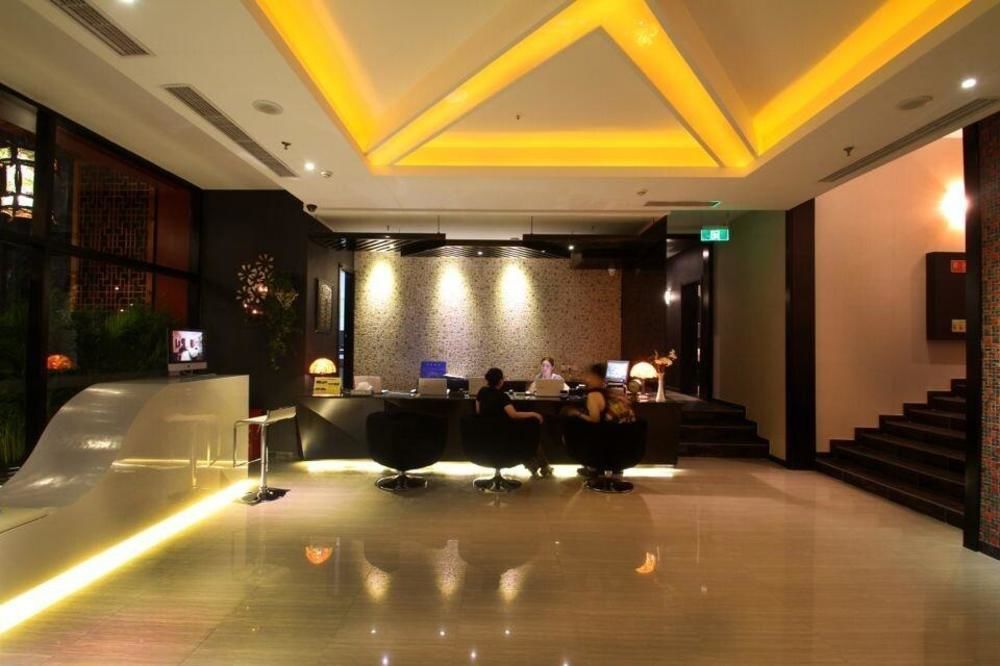 Jingli Hongyizhan Hotel Beijing Sanlitun Exterior foto