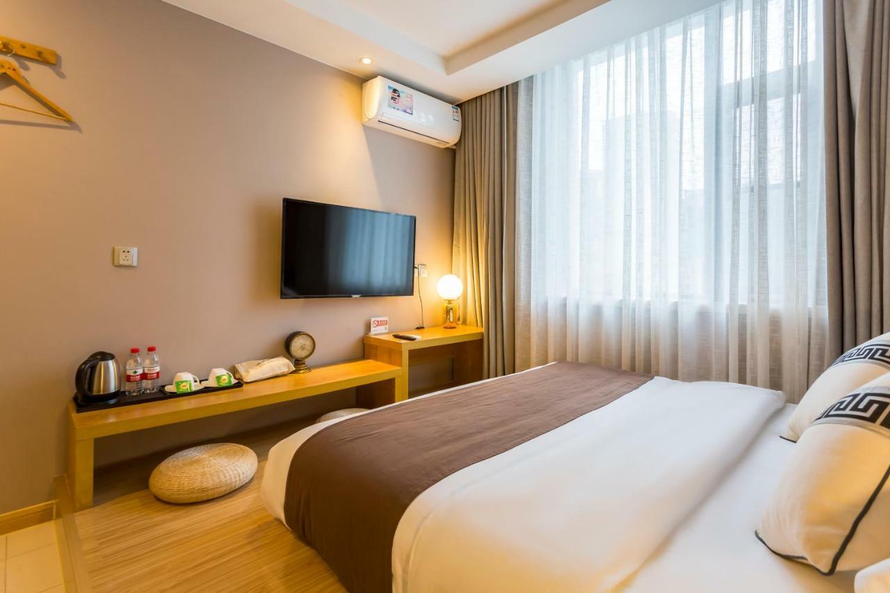 Jingli Hongyizhan Hotel Beijing Sanlitun Exterior foto